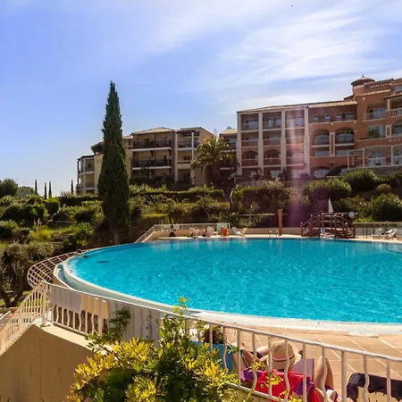 2 Pièces En Rez-de-jardin Avec Vue Mer, Piscine Et Parking à Saint-raphaël - Fr-1-504-567 Saint-Raphaël