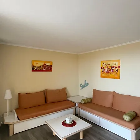 Apartment Cap Esterel : 2 Pieces Jardin, Acces Piscines - Fr-1-504-567