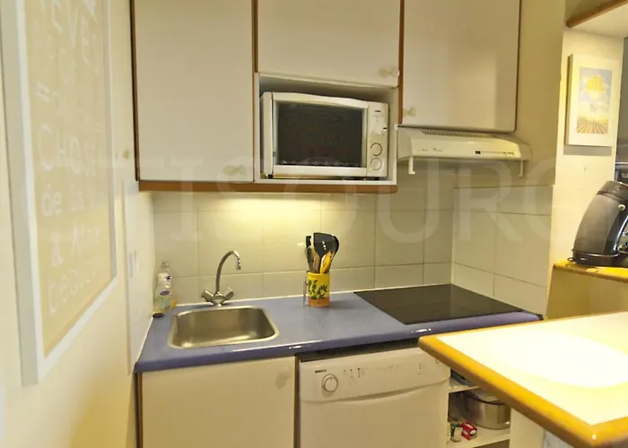 Cap Esterel : 2 Pieces Jardin, Acces Piscines - Fr-1-504-567 *