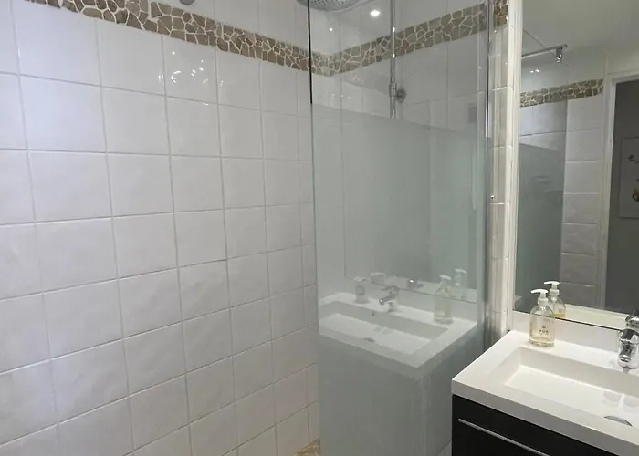 Cap Esterel : 2 Pieces Jardin, Acces Piscines - Fr-1-504-567 Apartamento *